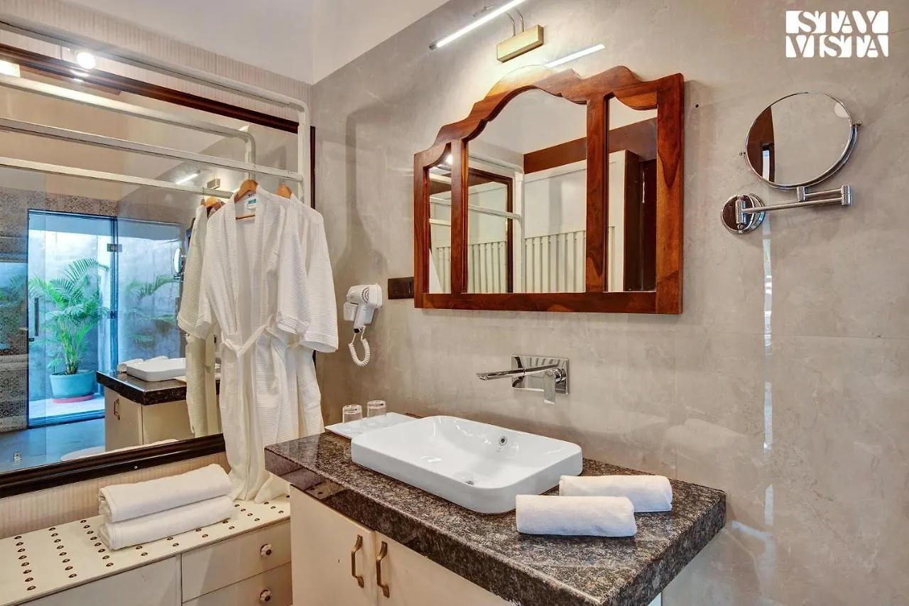 Stayvista'S The Earthen Boutique - City Escape With Spacious Pool, Terrace, Lawn & Indoor-Outdoor Games Udaipur Villa