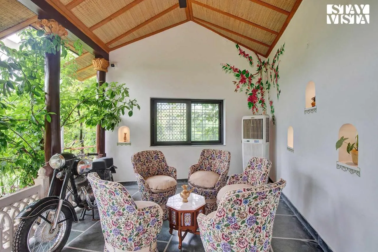 Stayvista'S The Earthen Boutique - City Escape With Spacious Pool, Terrace, Lawn & Indoor-Outdoor Games Ουνταϊπούρ Βίλα